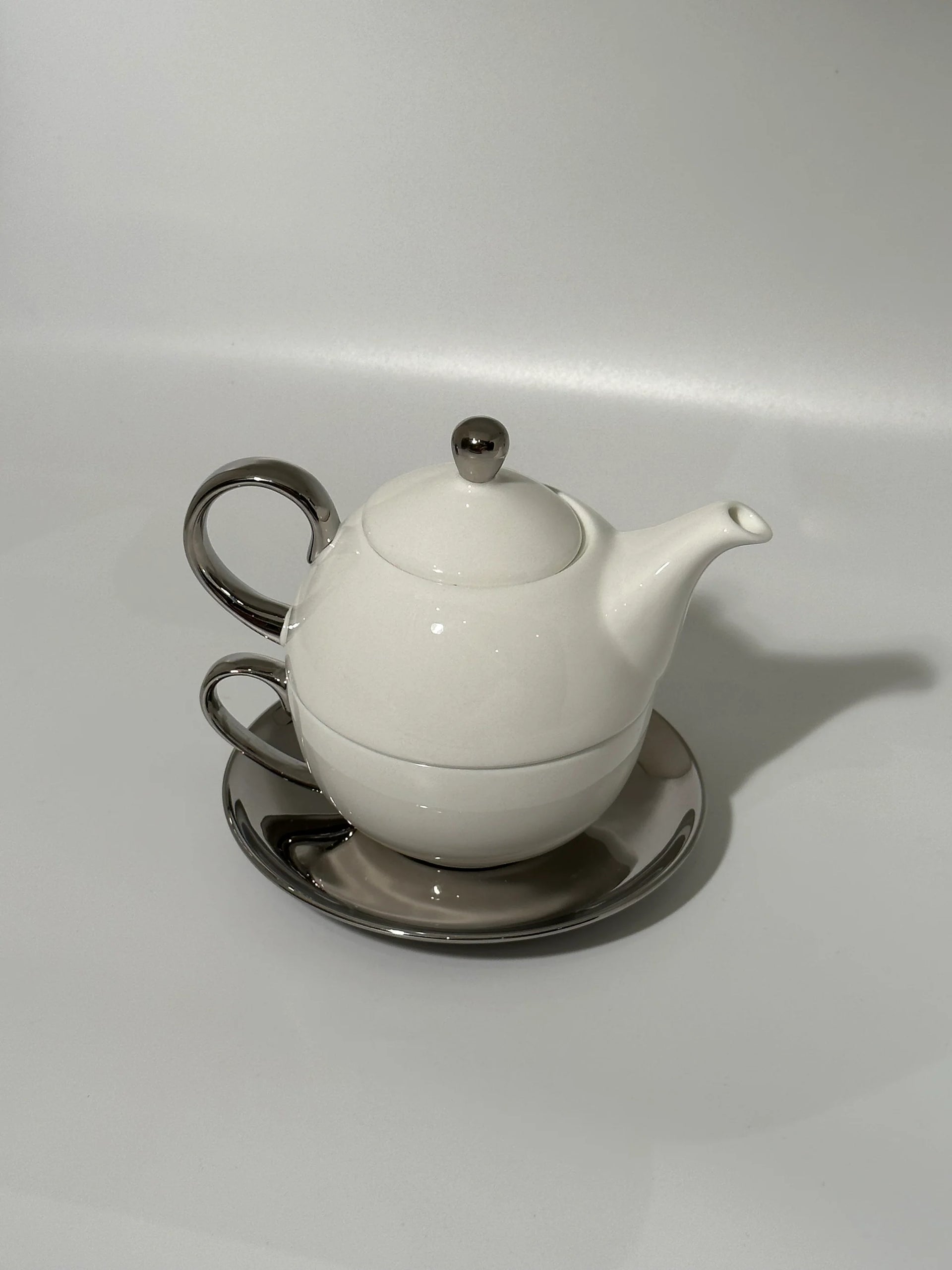 Valerian-Teapot with cup